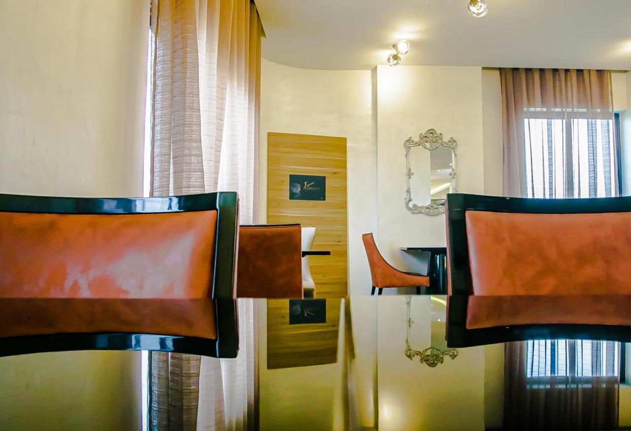 Royal Residences By Design Union Aliayabiagba Extérieur photo